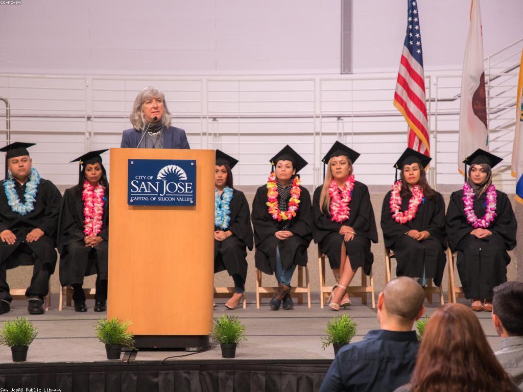 សារៈសំខាន់នៃការអប់រំអនឡាញក្នុងសម័យទំនេរ